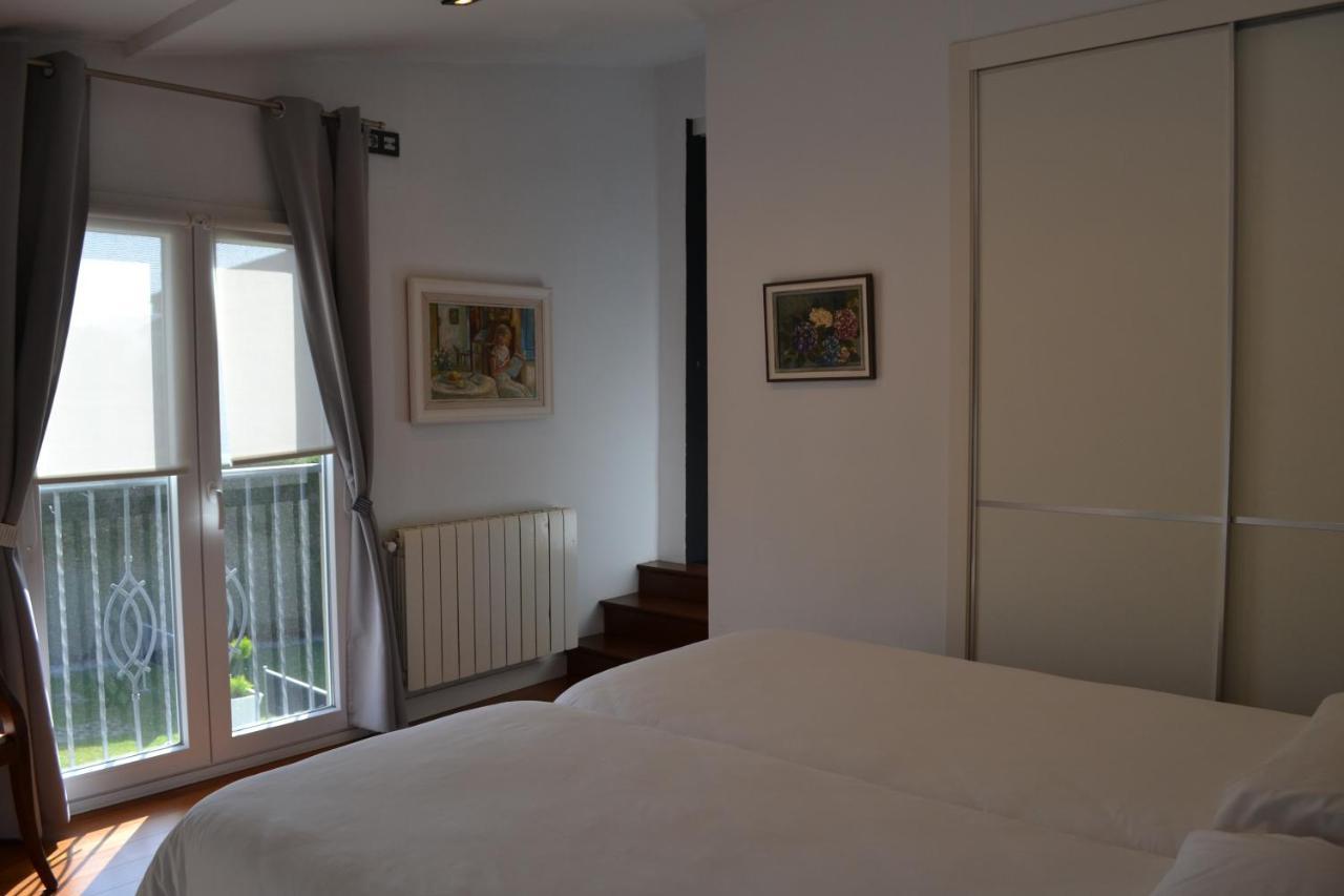 Apartamentos Puerta De Gijón Exteriör bild